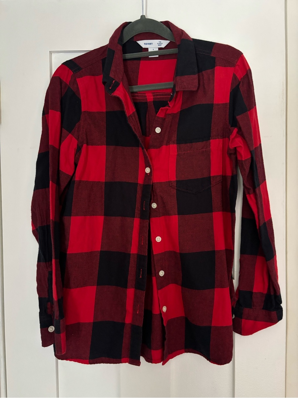 Women’s Old Navy Red and Black Plaid Flannel